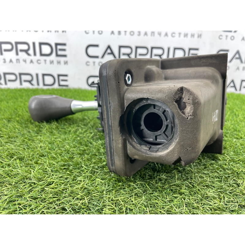 Кулиса КПП (трансмиссия) AUDI A4 B6 2.4BDV 8E1713041G