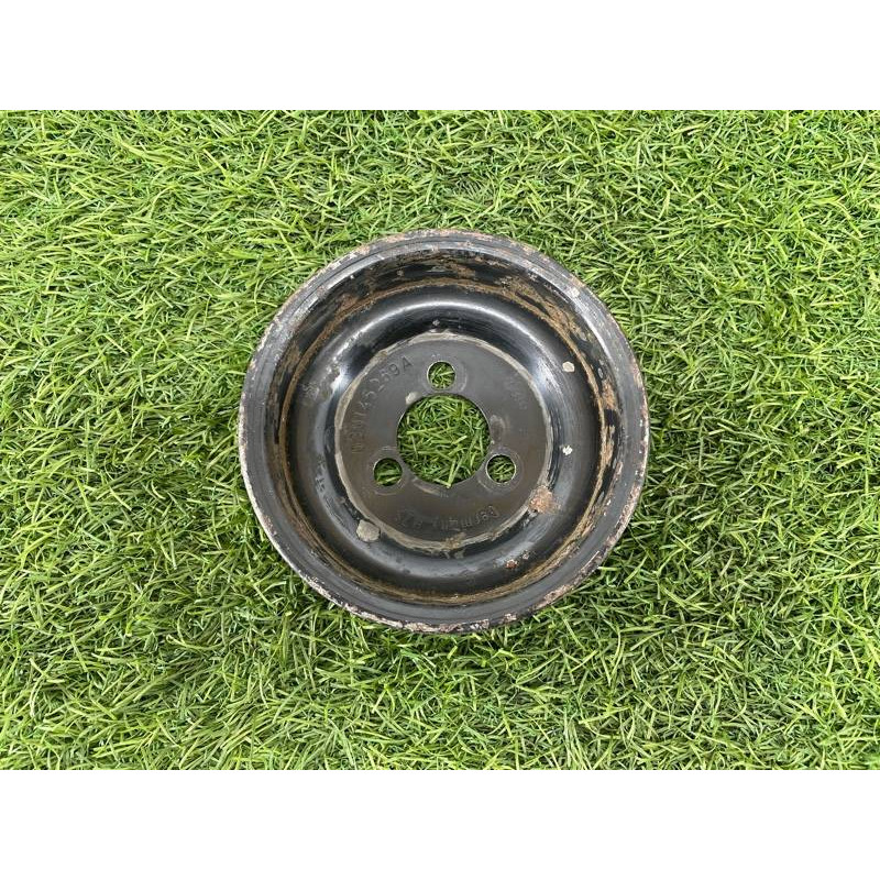 Шкив насоса гидроусилителя (рулевое управление) VOLKSWAGEN Golf 4 030145269A