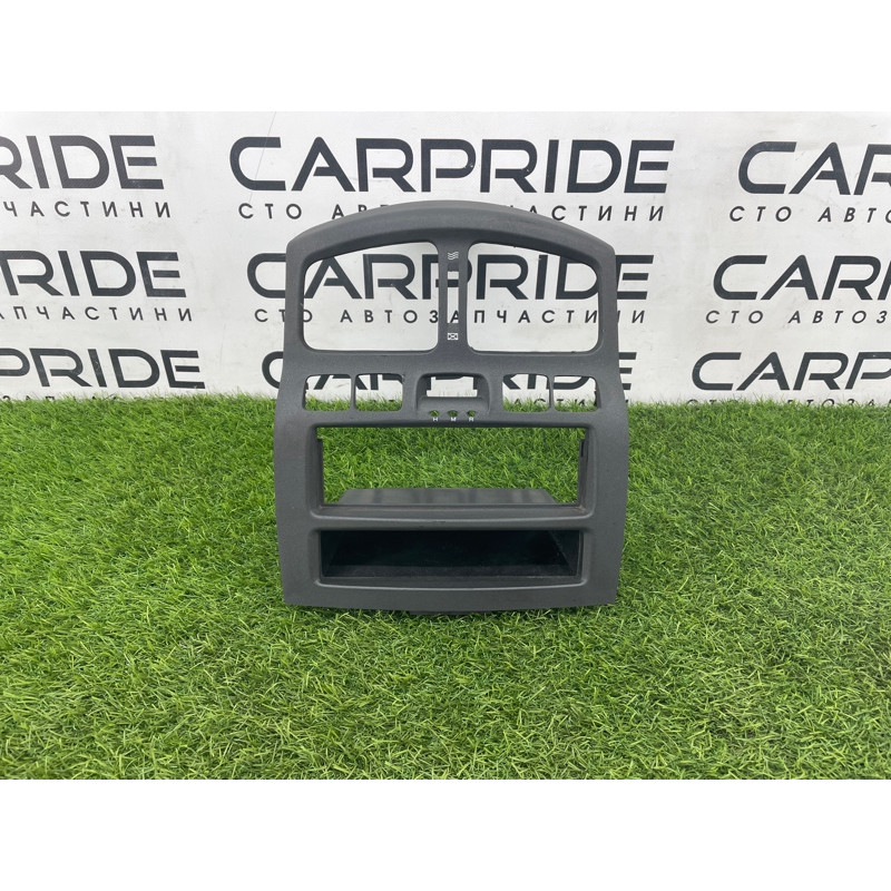 Накладка центральной консоли (салон) Hyundai Santa Fe SM 2005 2.0 8477126620SF