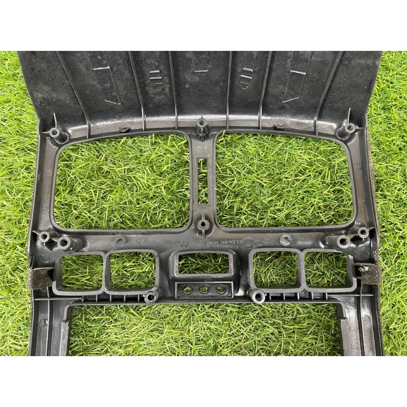 Накладка центральной консоли (салон) Hyundai Santa Fe SM 2005 2.0 8477126620SF