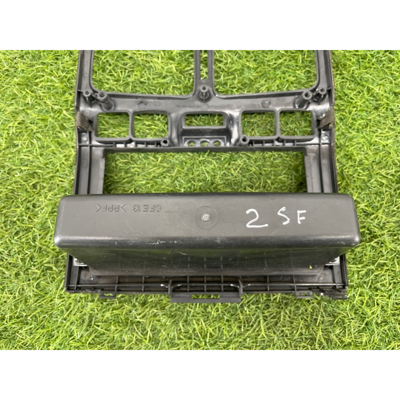 Накладка центральной консоли (салон) Hyundai Santa Fe SM 2005 2.0 8477126620SF