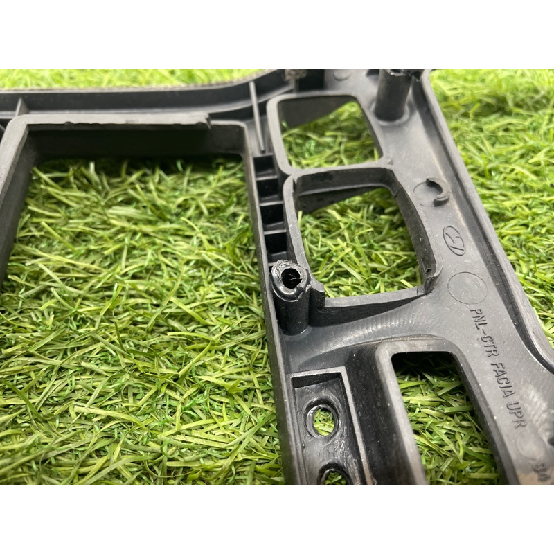 Накладка центральной консоли (салон) Hyundai Santa Fe SM 2005 2.0 8477126620SF