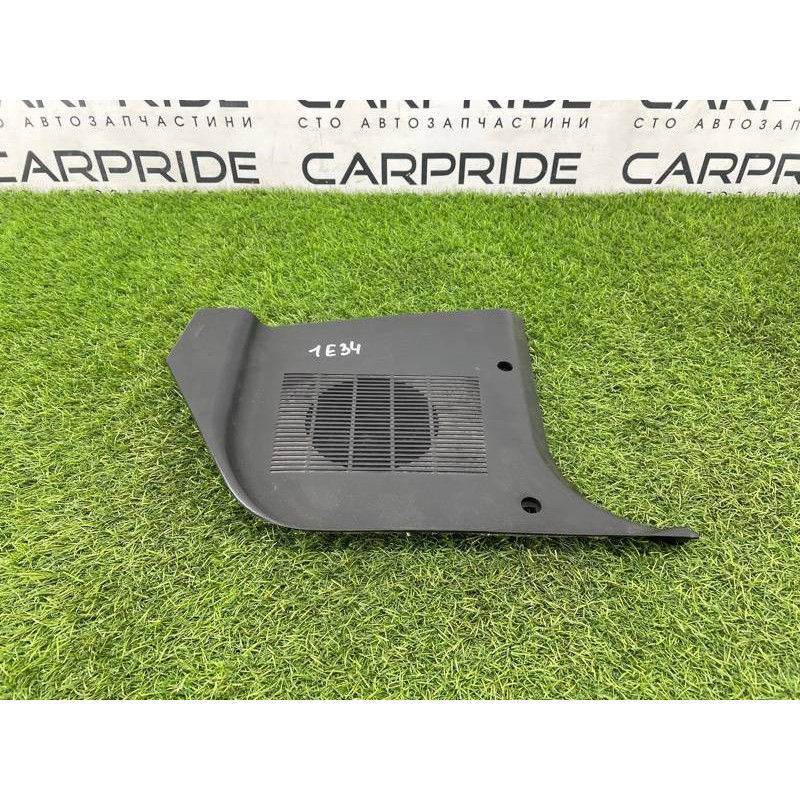 Обшивка стойки нижняя (салон) BMW 5-series E34 51438126444