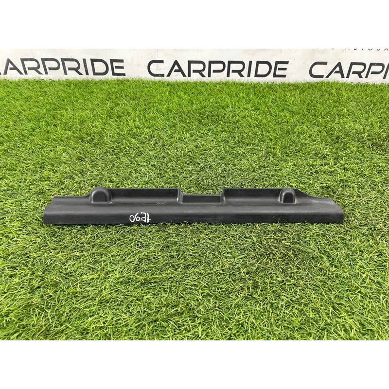 Накладка сидения (салон) BMW 3-series E90 2006 N46B20 52107118490