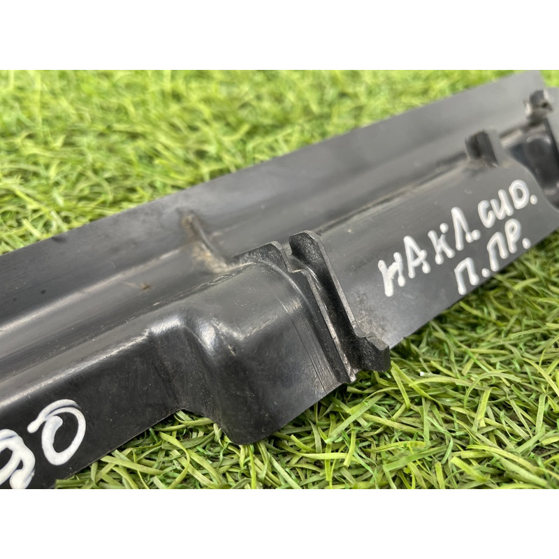 Накладка сидения (салон) BMW 3-series E90 2006 N46B20 52107118490