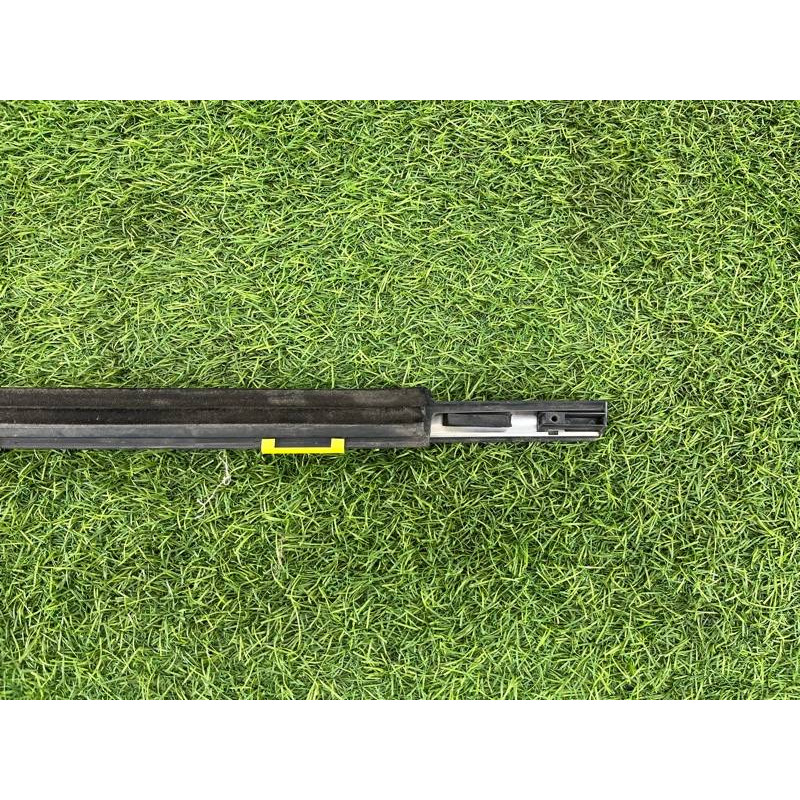 Молдинг стекла (кузов и элементы) Hyundai Santa Fe SM 2005 2.0 8222026000