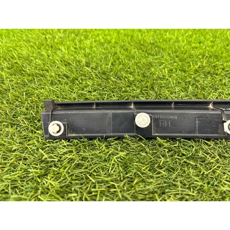 Накладка кришки багажника (кузов і елементи) Subaru Forester SJ 63186SG000