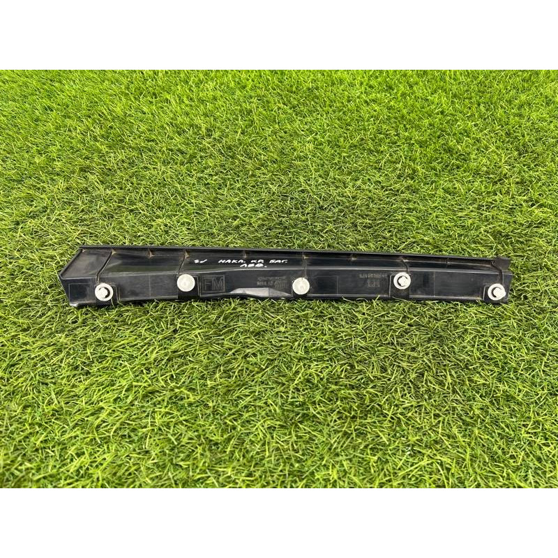 Накладка крышки багажника (кузов и элементы) Subaru Forester SJ 63186SG010