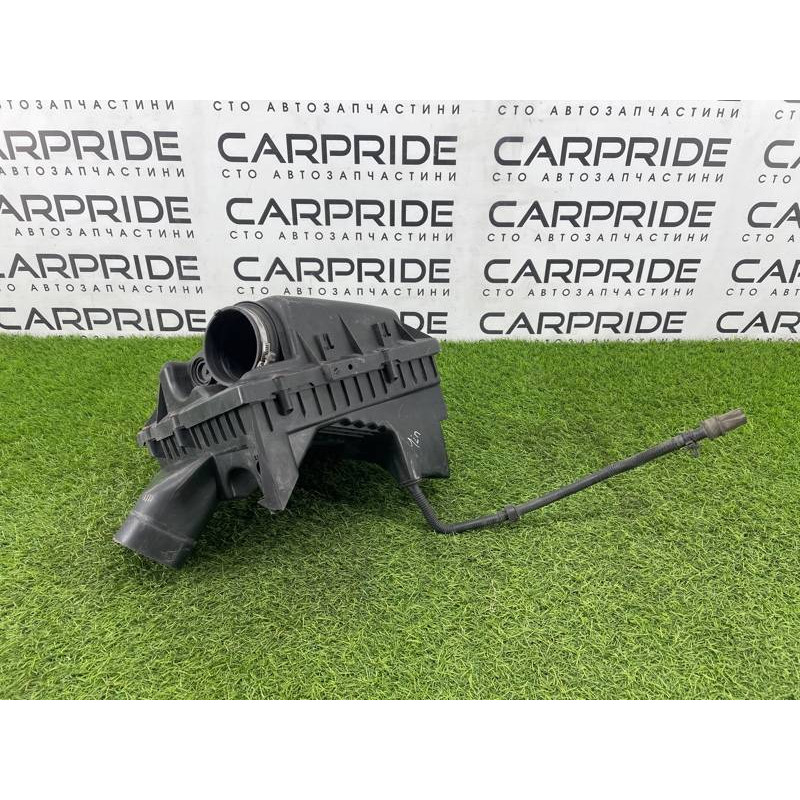 Корпус воздушного фильтра (впускная система) Opel Insignia A 2010 2.0 DTH 55560889