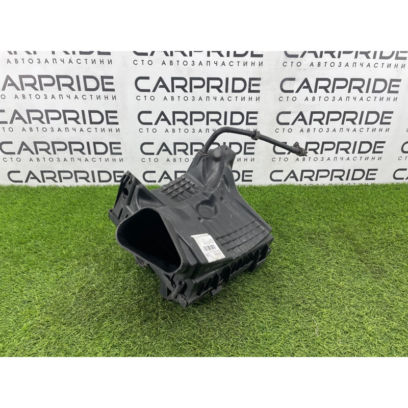 Корпус воздушного фильтра (впускная система) Opel Insignia A 2010 2.0 DTH 55560889