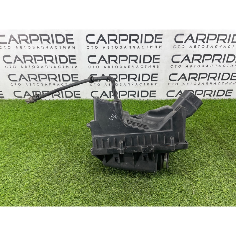 Корпус воздушного фильтра (впускная система) Opel Insignia A 2010 2.0 DTH 55560889