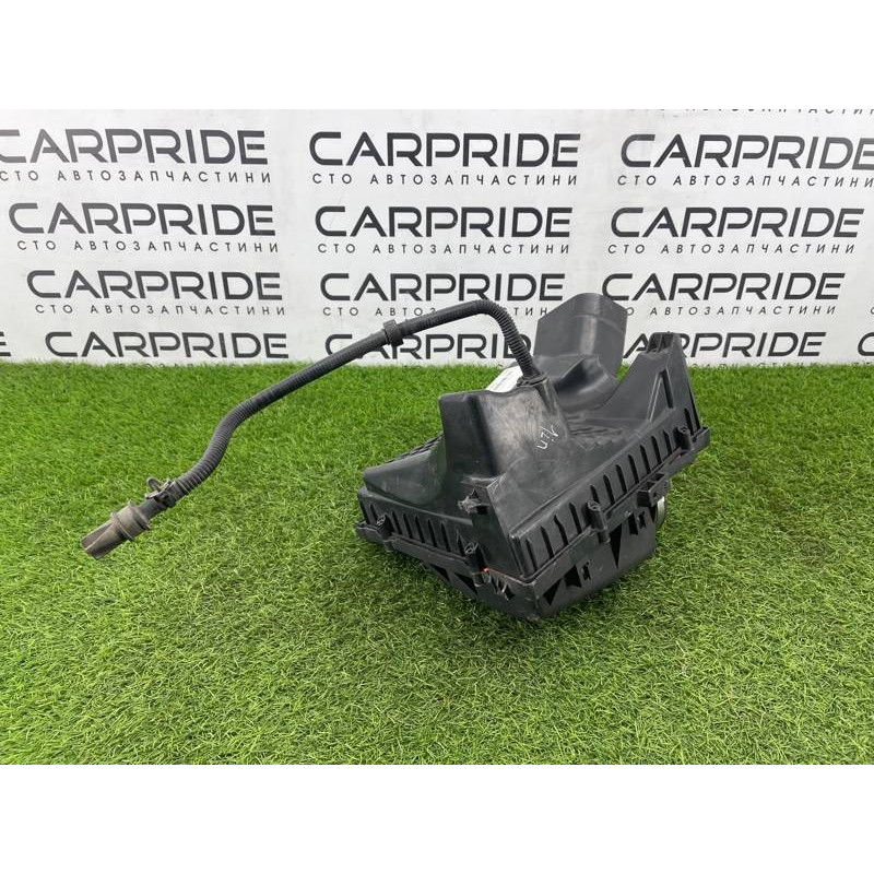 Корпус воздушного фильтра (впускная система) Opel Insignia A 2010 2.0 DTH 55560889