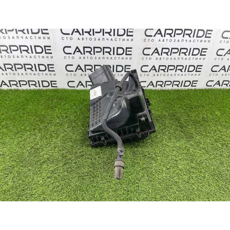 Корпус воздушного фильтра (впускная система) Opel Insignia A 2010 2.0 DTH 55560889