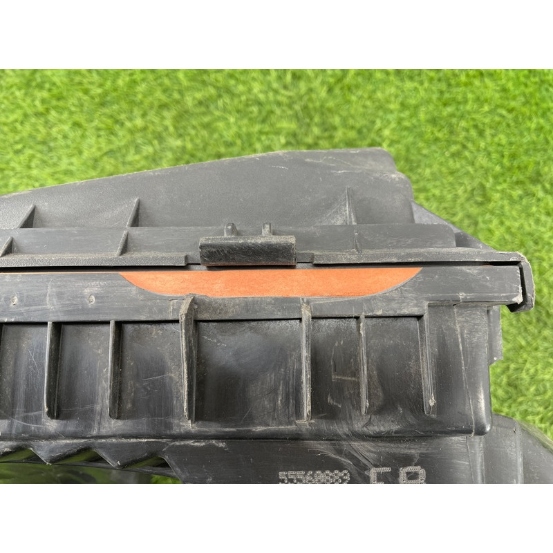 Корпус воздушного фильтра (впускная система) Opel Insignia A 2010 2.0 DTH 55560889