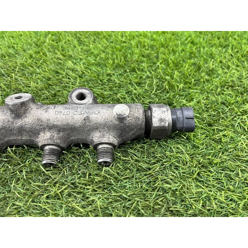 Топливная рампа (топливная система) Mazda 6 GG 2007 2.0 RF7J RF7J13GC0