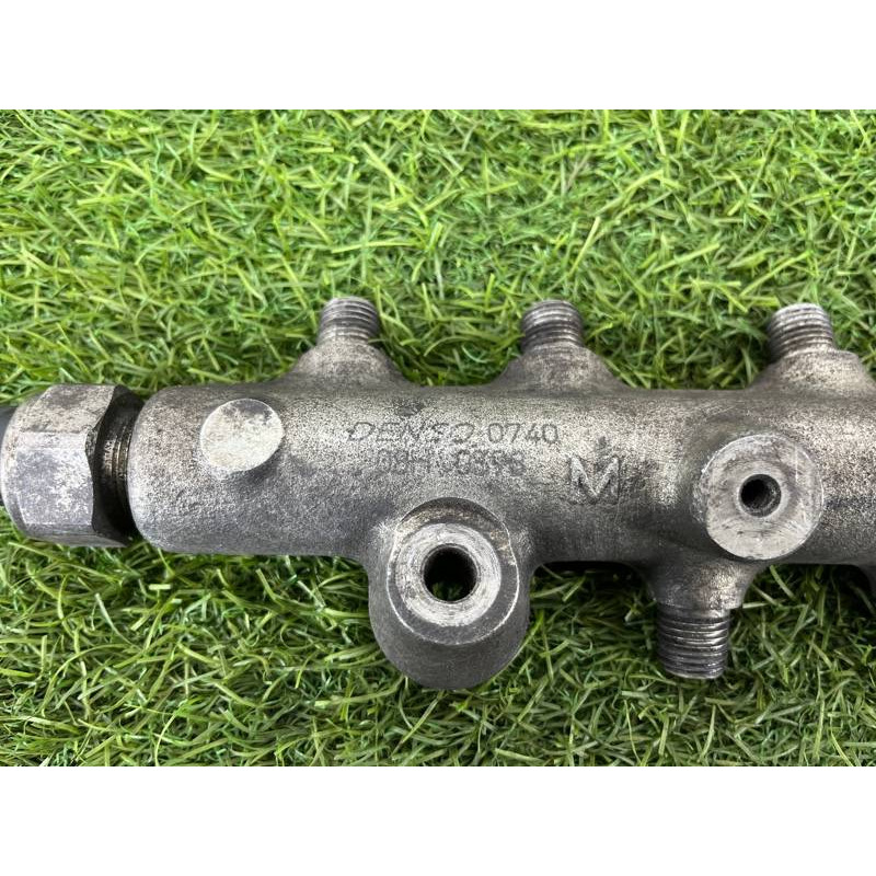 Топливная рампа (топливная система) Mazda 6 GG 2007 2.0 RF7J RF7J13GC0