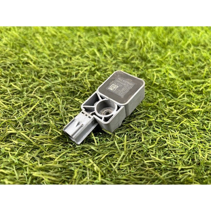 Датчик удара (электрика / датчики) CHEVROLET Spark M300 13502340