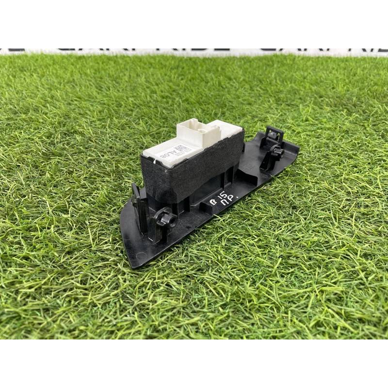 Кнопка стеклоподъемника (электрика / кнопки) Subaru OUTBACK B15 83071AL080