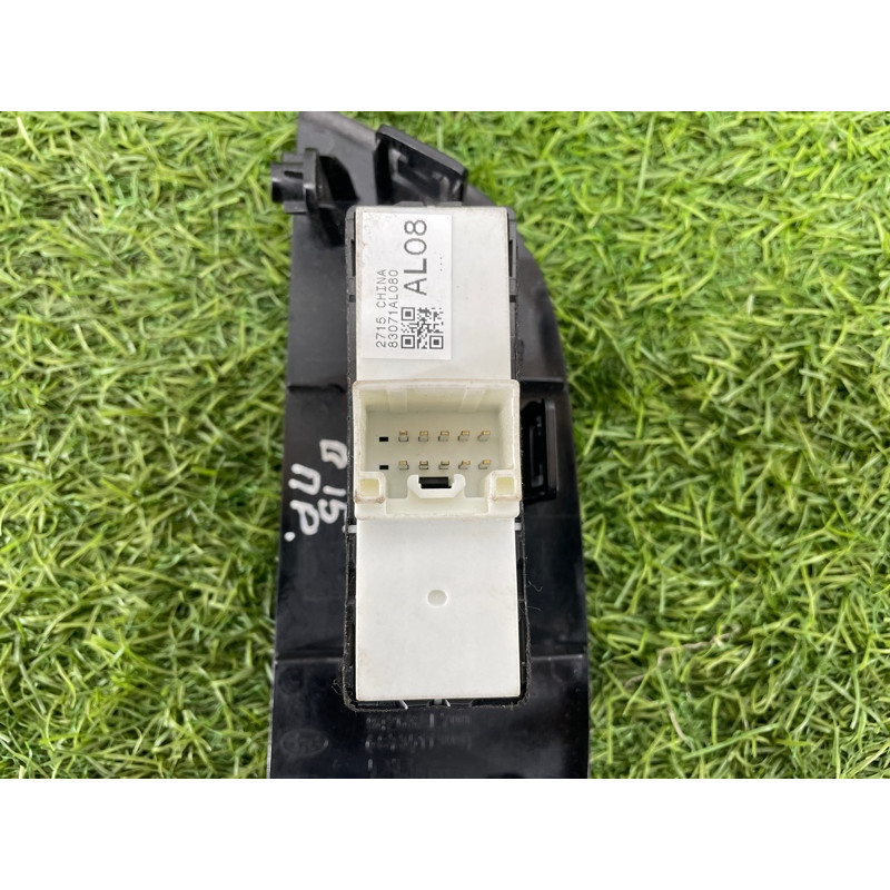 Кнопка стеклоподъемника (электрика / кнопки) Subaru OUTBACK B15 83071AL080