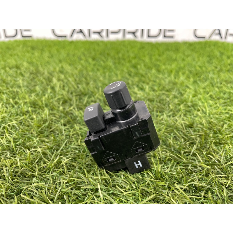 Кнопка регулировки зеркала (электрика / кнопки) Subaru OUTBACK B15 83061FJ000