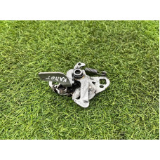 Замок капота