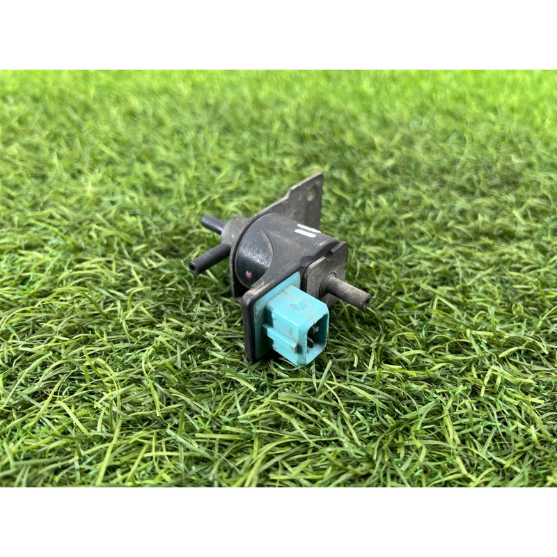 Вакуумный клапан (двигатель и элементы) PEUGEOT 607 1 2002 3.0i V6 1950500