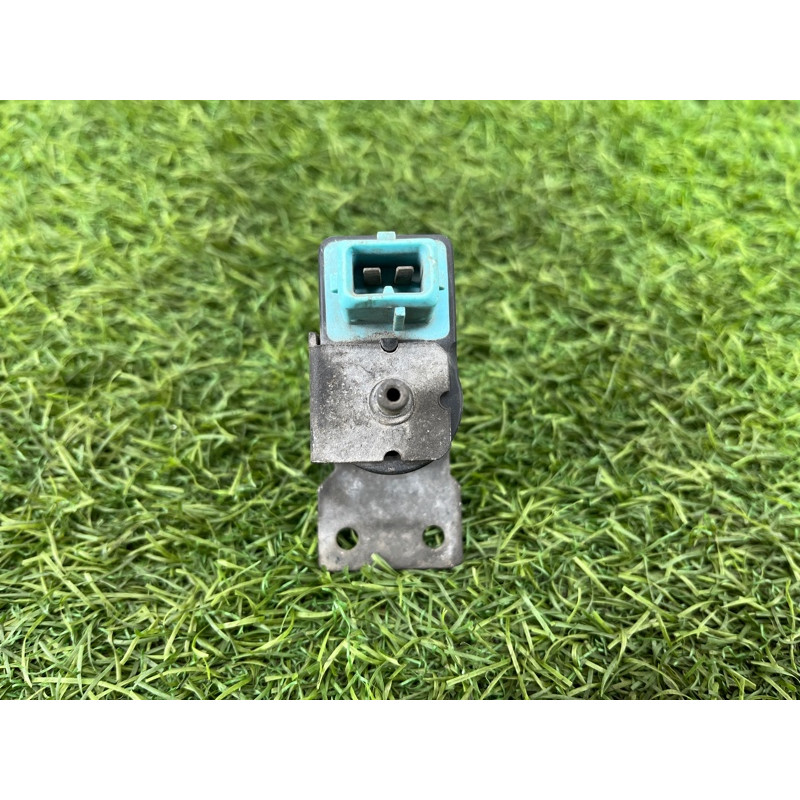 Вакуумный клапан (двигатель и элементы) PEUGEOT 607 1 2002 3.0i V6 1950500