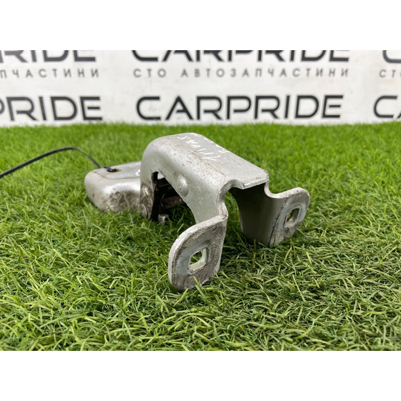 Петля двери (кузов и элементы) Opel Vivaro 1 2007 1.9 D 311772h