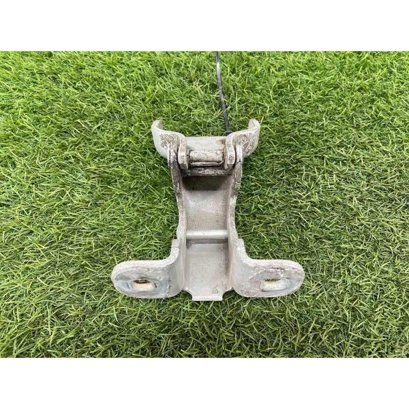 Петля двери (кузов и элементы) Opel Vivaro 1 2007 1.9 D 311772h