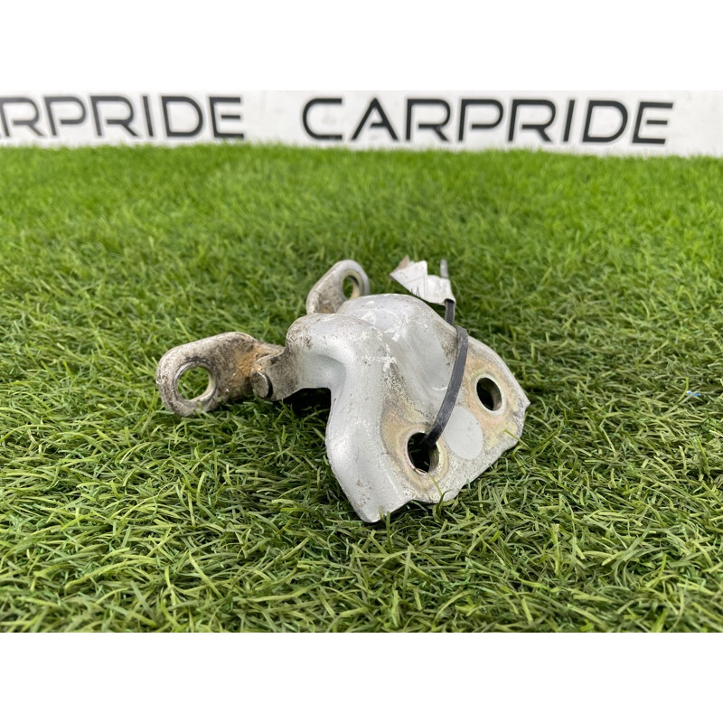 Петля двери (кузов и элементы) KIA Sorento BL 2005 2.5 CRDI 793303E000