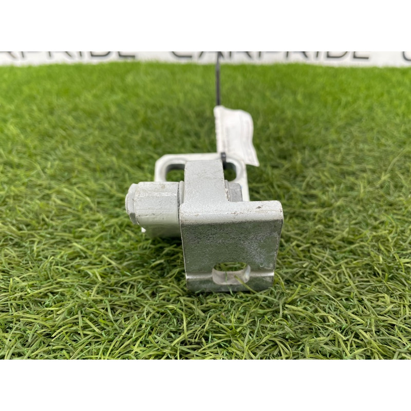 Петля двери (кузов и элементы) Jeep Renegade BU 2020 2.4