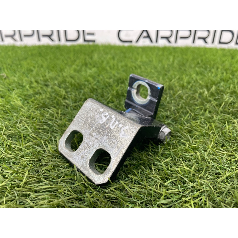 Петля двери (кузов и элементы) Dodge Dart PF 2014 2.4 68082432AE