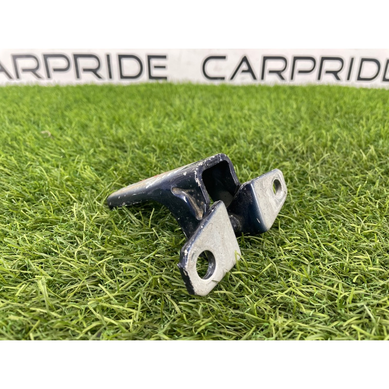 Петля двери (кузов и элементы) Mitsubishi Outlander GF 2017 2.4 5702A064