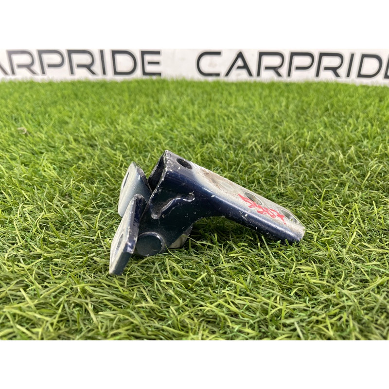 Петля двери (кузов и элементы) Mitsubishi Outlander GF 2017 2.4 5702A064