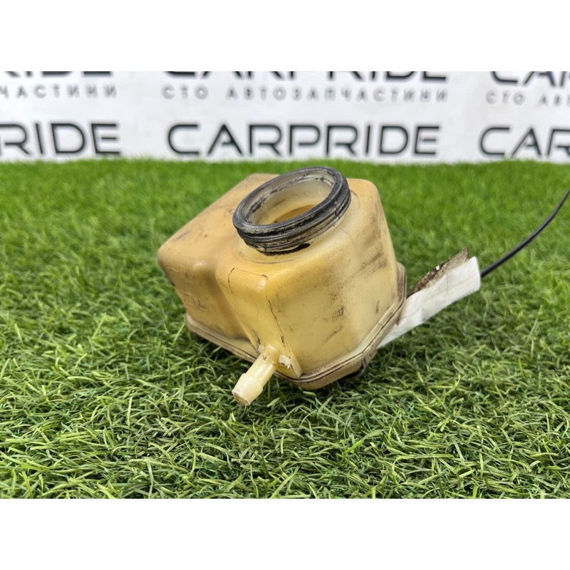 Бачок тормозной жидкости (тормозная система) BMW 3-series E30 34321114840