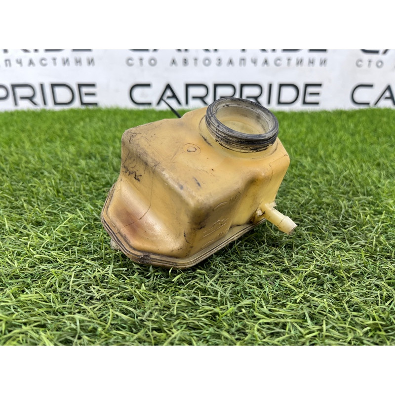 Бачок тормозной жидкости (тормозная система) BMW 3-series E30 34321114840