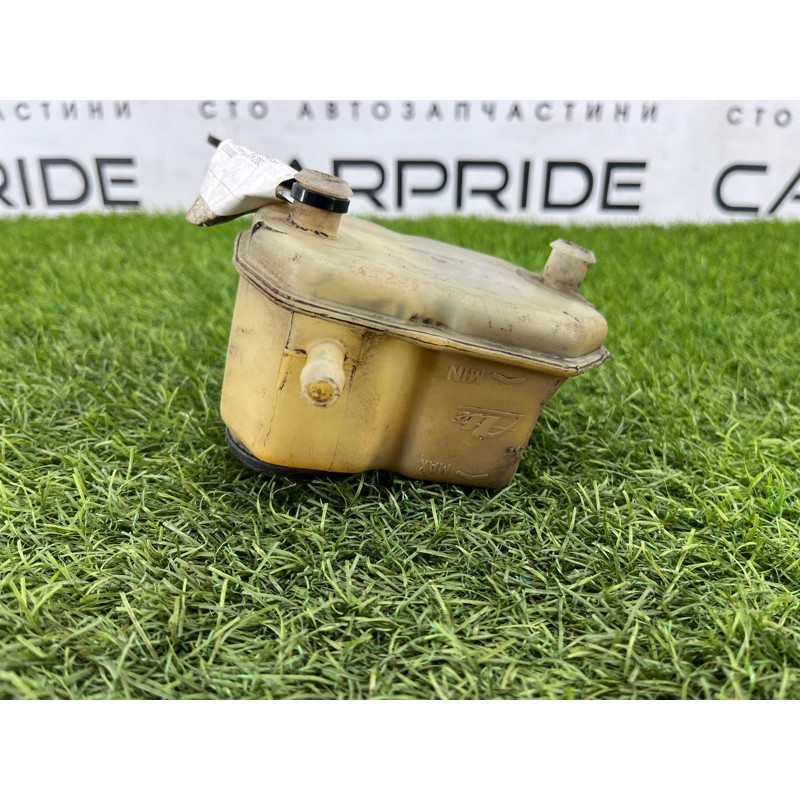 Бачок тормозной жидкости (тормозная система) BMW 3-series E30 34321114840