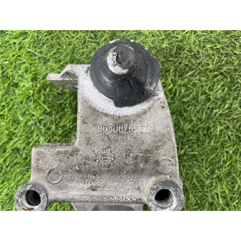 Кронштейн двигателя (кронштейны двигателя) PEUGEOT 607 1 2002 3.0i V6 1807K3