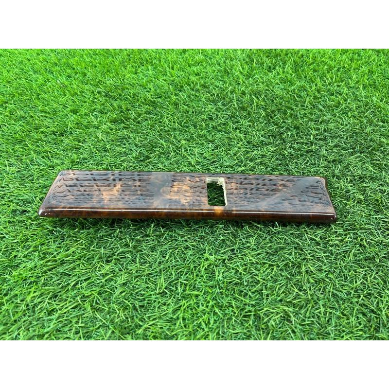 Декоративная накладка торпедо (салон) BMW 7-series E32 1990 M70b50 51458111139