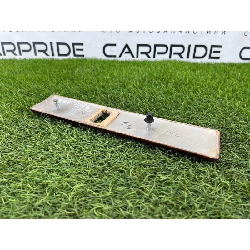 Декоративная накладка торпедо (салон) BMW 7-series E32 1990 M70b50 51458111139