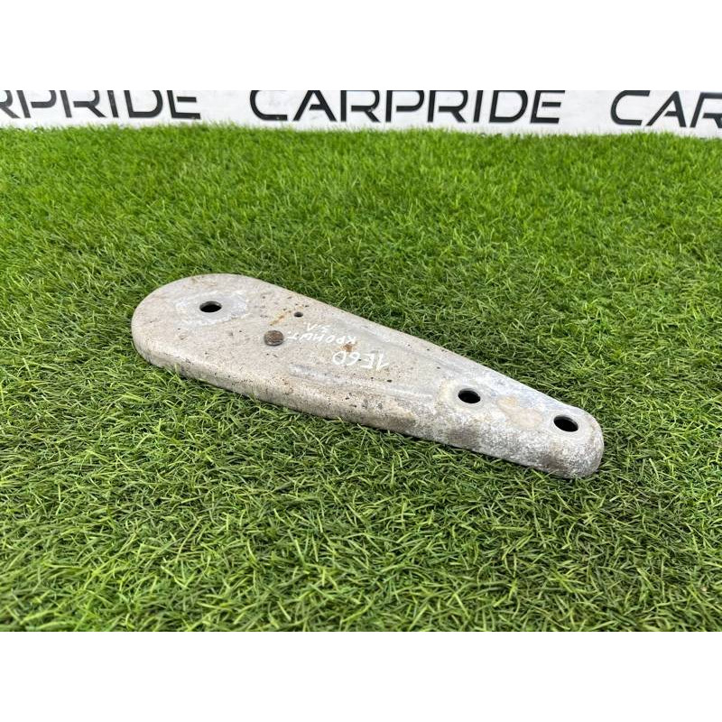 Кронштейн подрамника (подвеска) BMW 5-series E60 2004 M54B22 33316764887