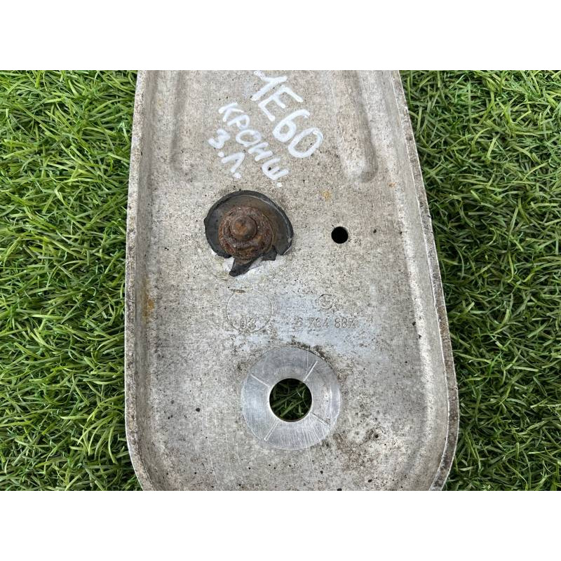 Кронштейн подрамника (подвеска) BMW 5-series E60 2004 M54B22 33316764887