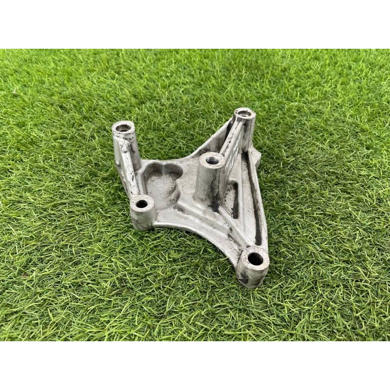 Кронштейн компрессора кондиционера (кронштейны двигателя) PEUGEOT 607 1 2002 3.0i V6 6453Z7