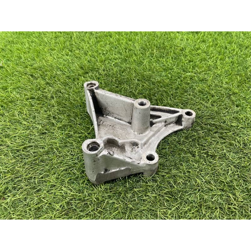 Кронштейн компрессора кондиционера (кронштейны двигателя) PEUGEOT 607 1 2002 3.0i V6 6453Z7