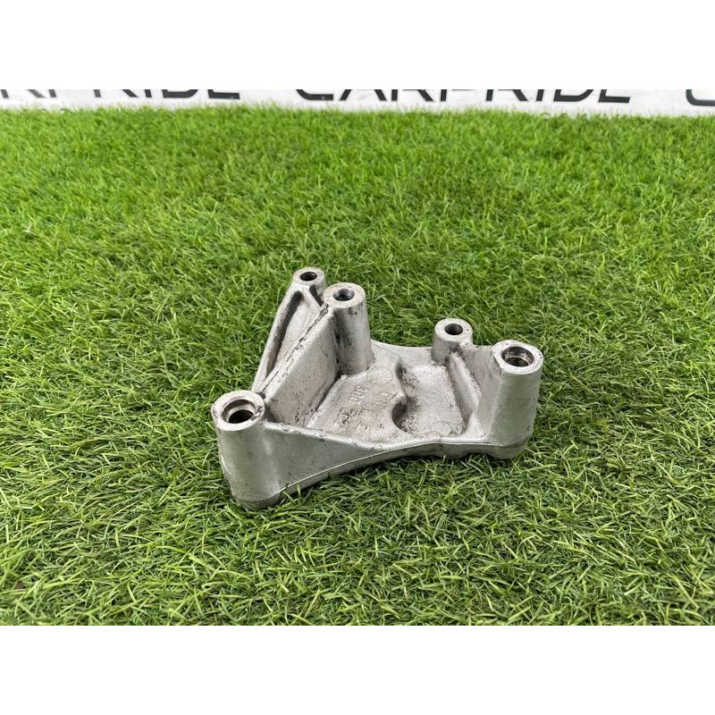 Кронштейн компрессора кондиционера (кронштейны двигателя) PEUGEOT 607 1 2002 3.0i V6 6453Z7