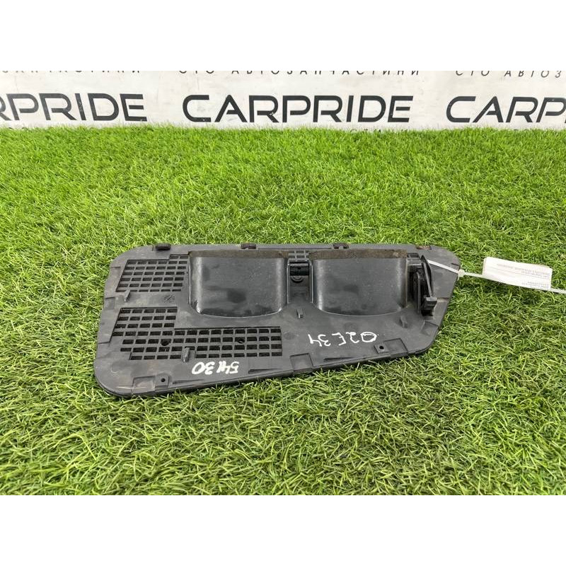 Дефлектор воздуховода (салон) BMW 5-series E34 64221384066