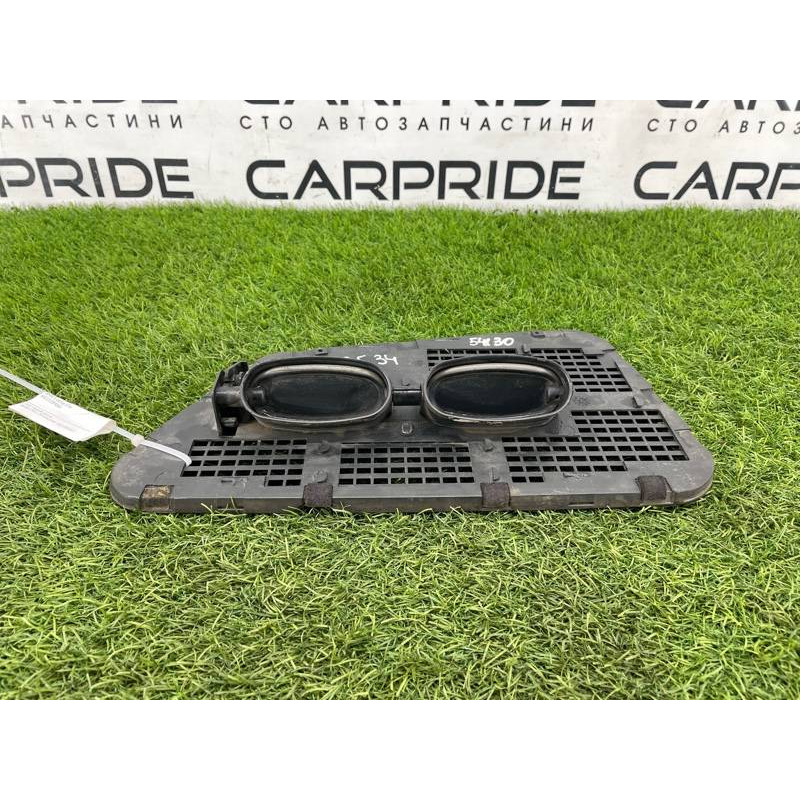 Дефлектор воздуховода (салон) BMW 5-series E34 64221384066