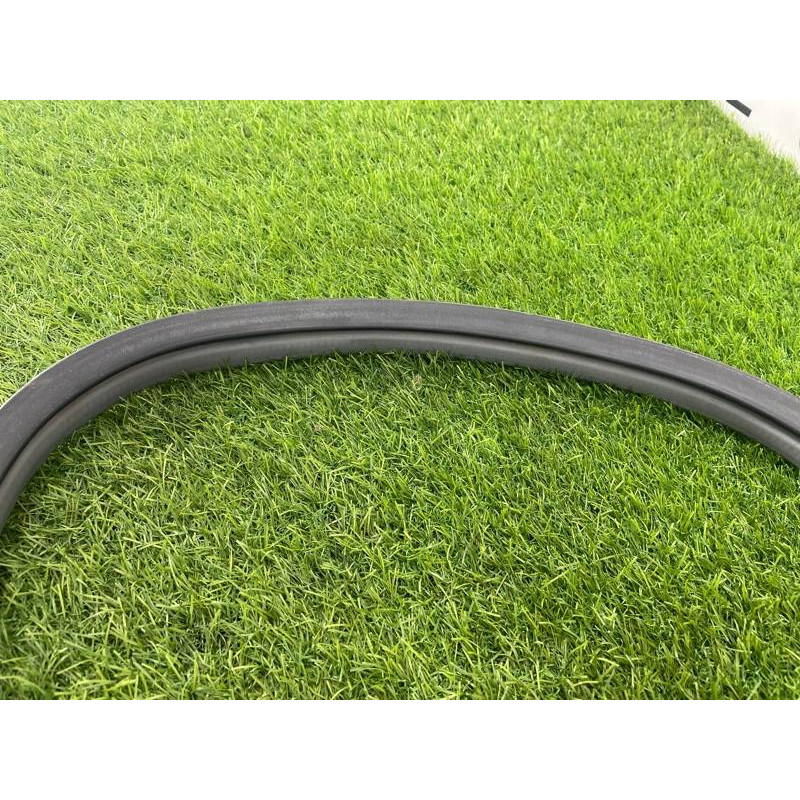 Уплотнитель стекла (кузов и элементы) Hyundai Santa Fe SM 2005 2.0 8719126000YD