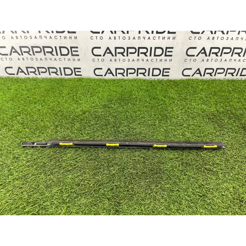 Молдинг стекла (кузов и элементы) Hyundai Santa Fe SM 2005 2.0 8322026000