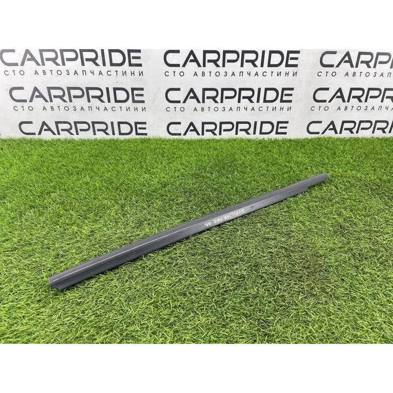 Молдинг стекла (кузов и элементы) Hyundai Santa Fe SM 2005 2.0 8321026000